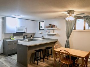 1403 1/2 3rd Ave NW, Mandan, ND 58554