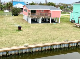 1102 Mayes Rd, Crystal Beach, TX 77650