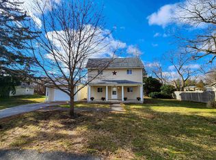 108 N Chestnut St, Earl Park, IN