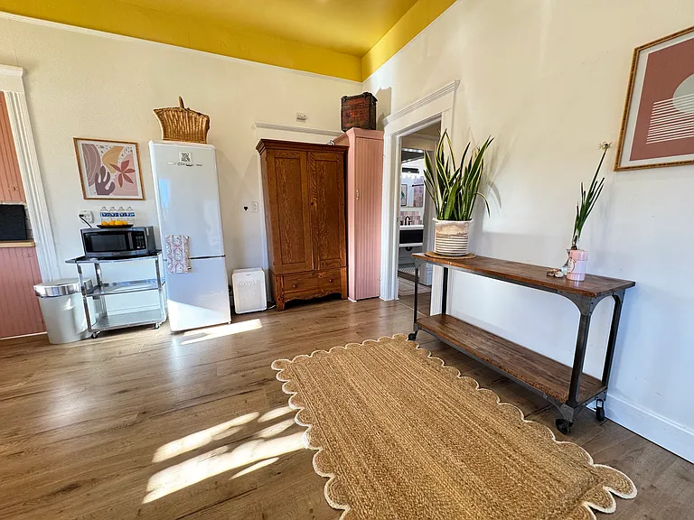 1373 Lincoln Way #B — Photo 6