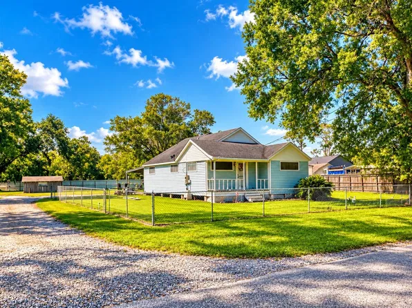 4765 S Garden Dr, Beaumont, TX 77705