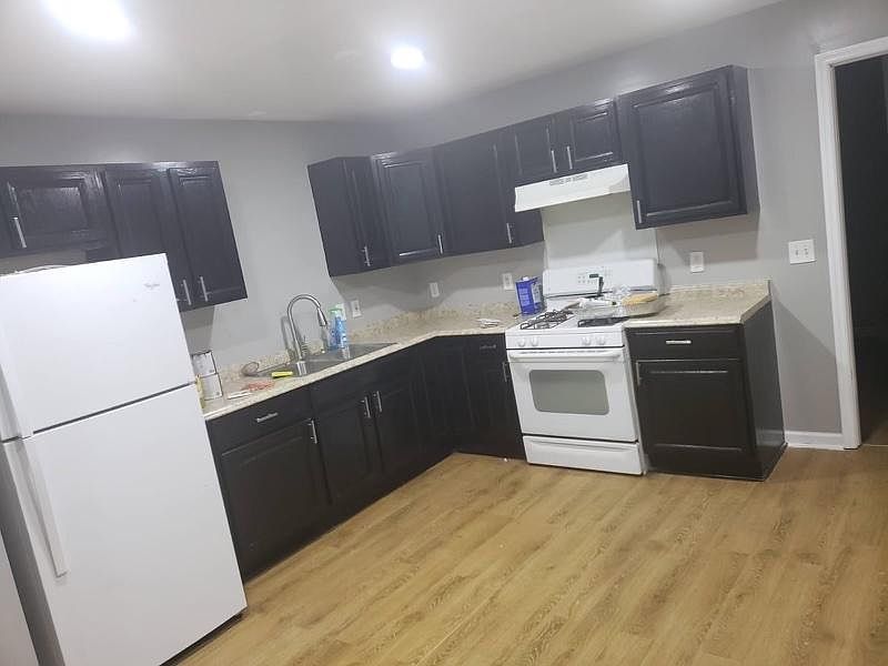 1st image of 341 S 5th Ave #1