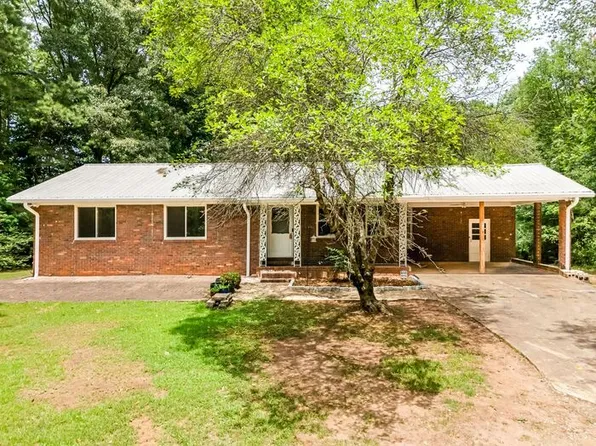 6758 Campground Rd, Cumming, GA 30040