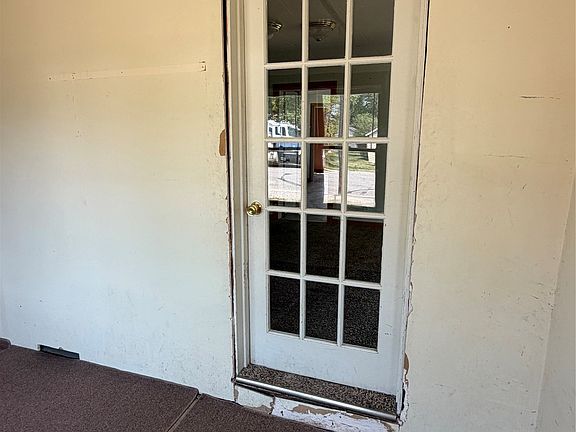5th image of 7 S Delaware St