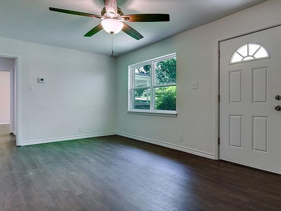 3rd image of 2312 Shady Ln