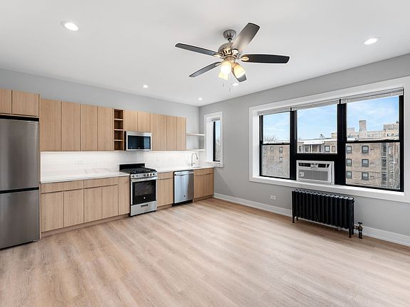 2nd image of 1546 W Jonquil Ter APT 301