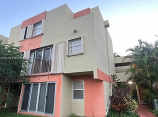 9321 SW 4th St APT 209C, Miami, FL 33174
