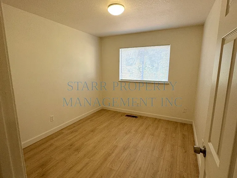 6059 Gentry Ave — Photo 20