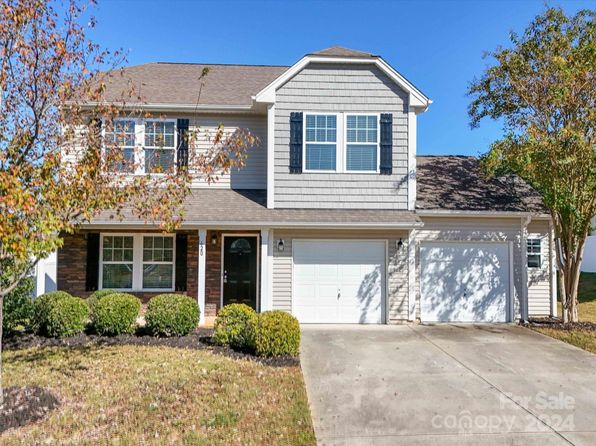 620 Smokehouse Ln, Albemarle, NC 28001