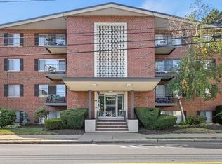 230 Essex St APT 23, Melrose, MA 02176