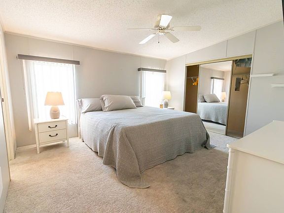 4th image of 1701 W Commerce Ave #116