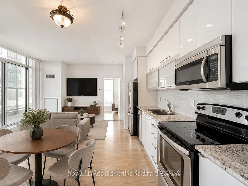 90 Stadium Rd #903