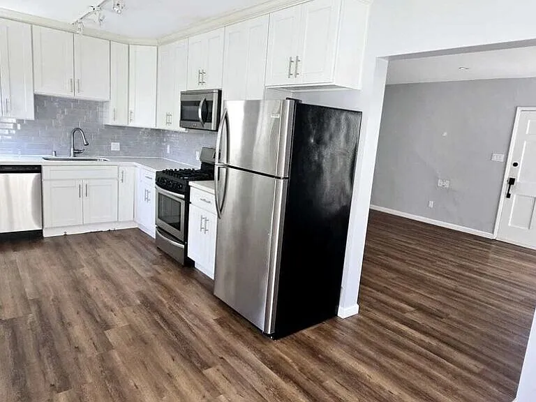 164 S Elm Dr — Photo 9