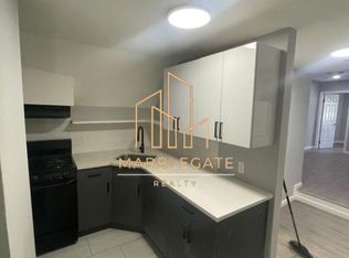 880 S 14th St #2B, Newark, NJ 07108