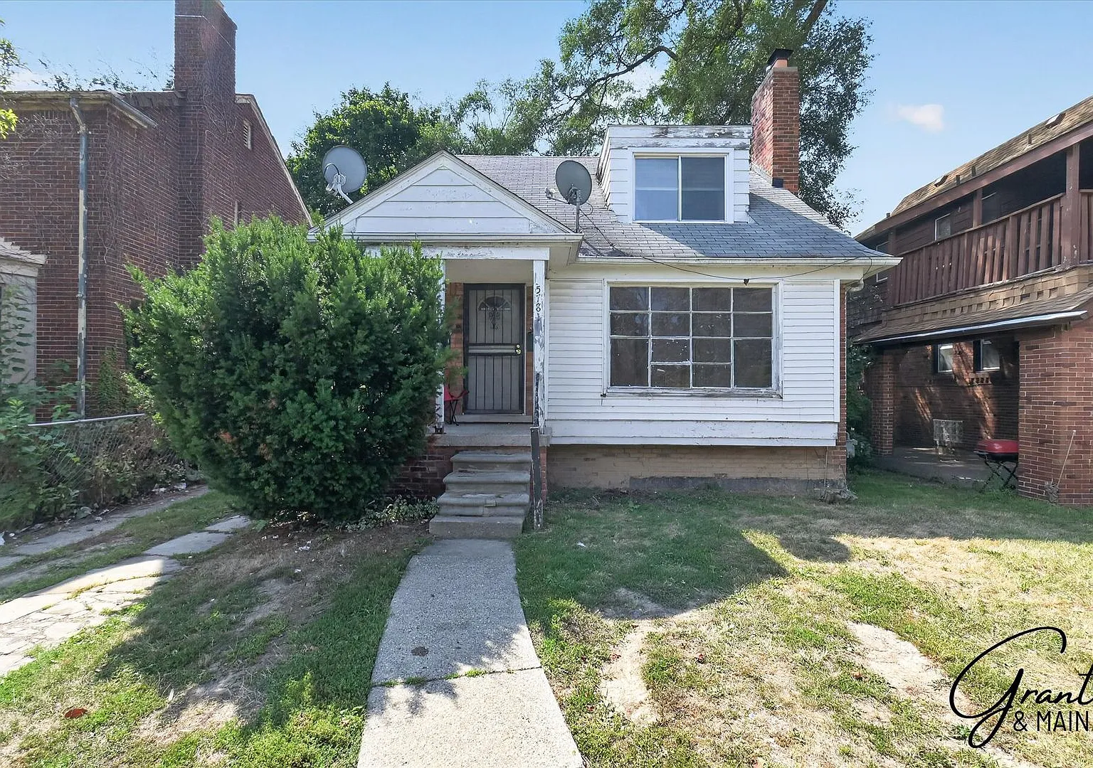 5781 Chalmers - Roni Derech — Photo 1