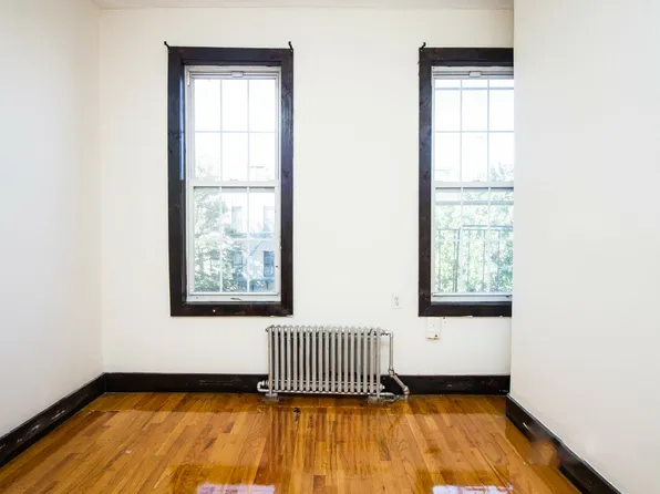 189 Stanhope Street image 6 of 13