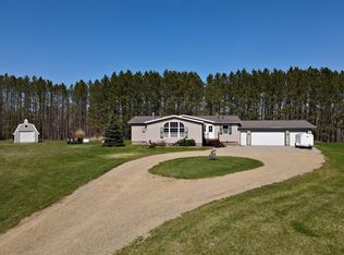 38922 Christie Ln, Cohasset, MN 55721