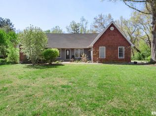 409 Arbor Dr, Carterville, IL 62918