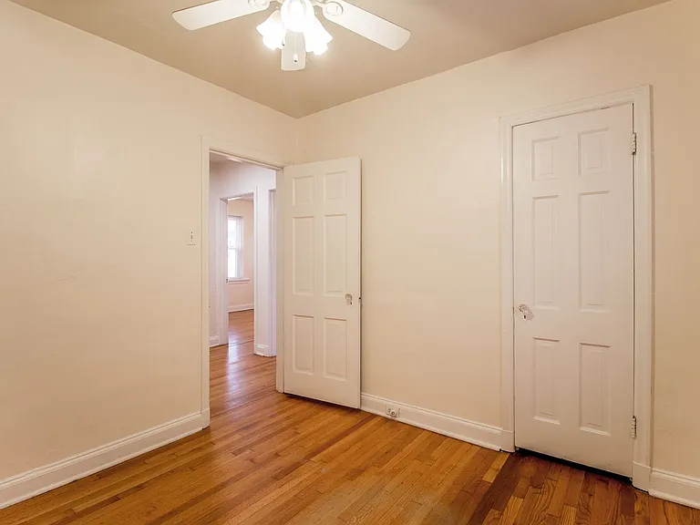 (204) 7339 Dartmouth Ave — Photo 28