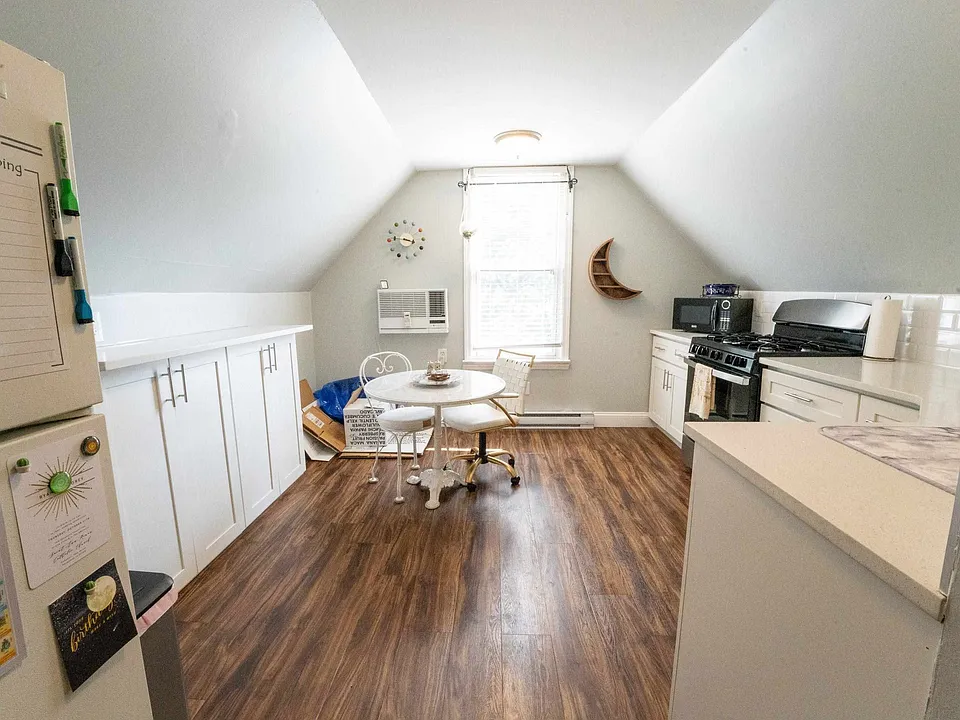 34 W 40th St #3