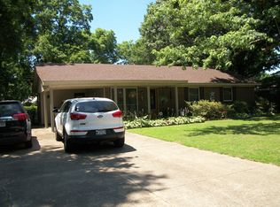 825 Meadowbrook Ln N, Wynne, AR 72396