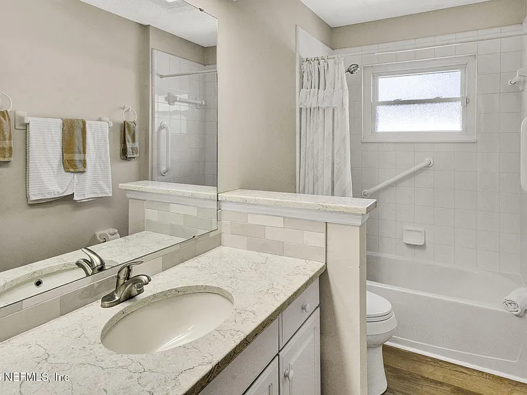952 Blackberry Ln — Photo 22