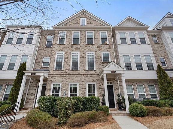 2nd image of 653 Hanlon Way