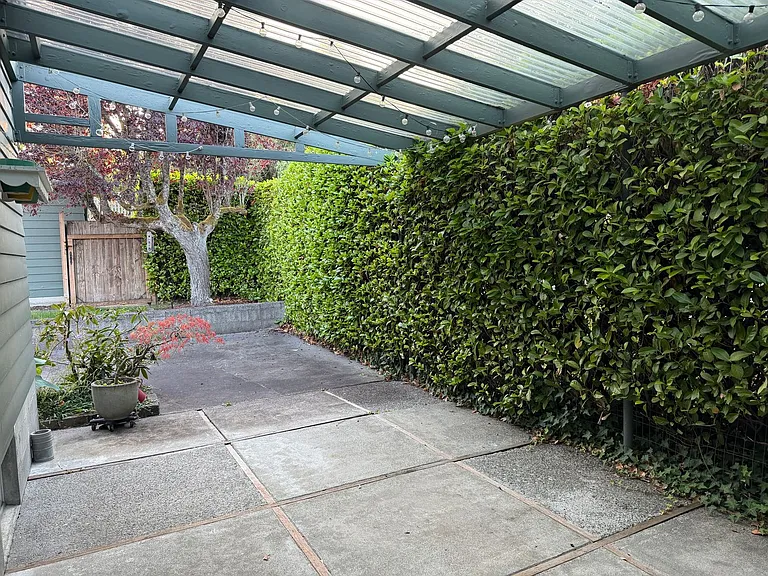 924 N Union Ave — Photo 39