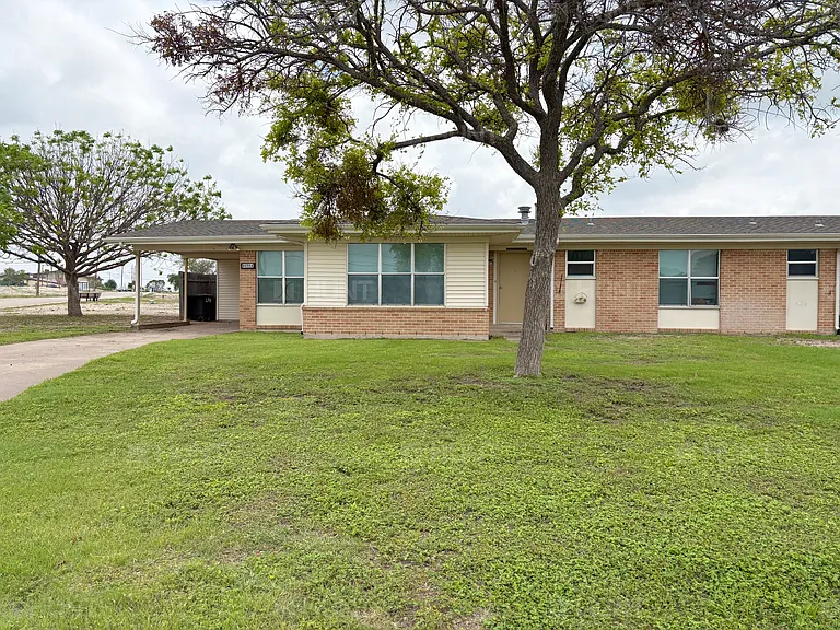 8059A Edwards St — Photo 2