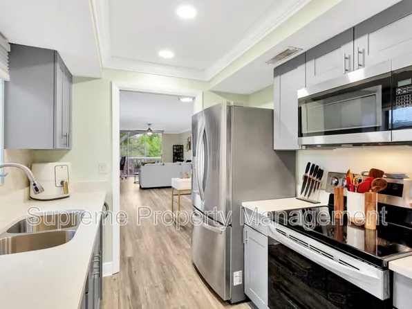 1001 Pearce Dr, Clearwater, FL