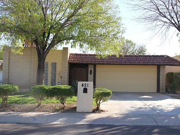 2nd image of 421 S Cabrito Cir
