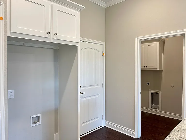 705 Tippit Ln — Photo 6