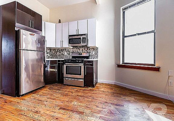 3rd image of 385 Metropolitan Ave #7