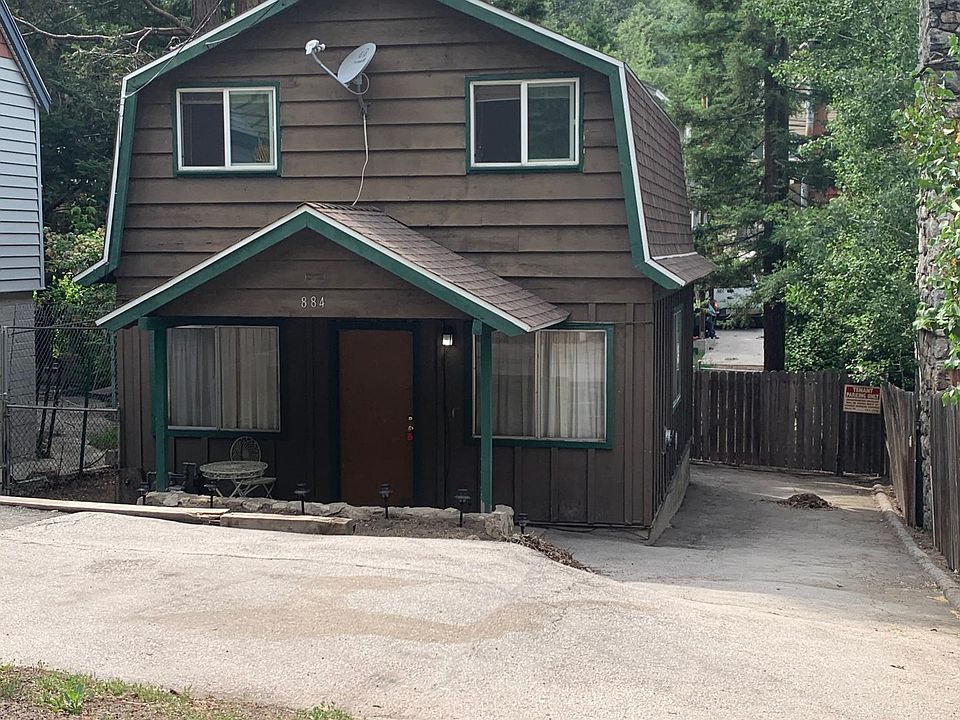 1st image of 884 Arrowhead Villa Dr