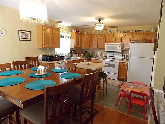 2nd image of 181 Courtland Cir