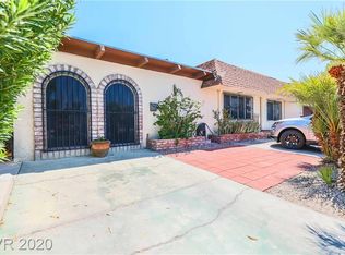 2724 Heritage Cir, Las Vegas, NV 89121