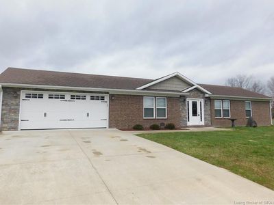 920 N Beechwood Ave, Scottsburg, IN, 47170