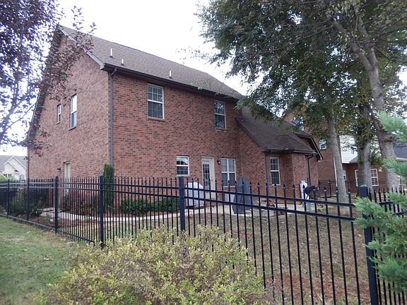 3rd image of 5235 Starnes Dr