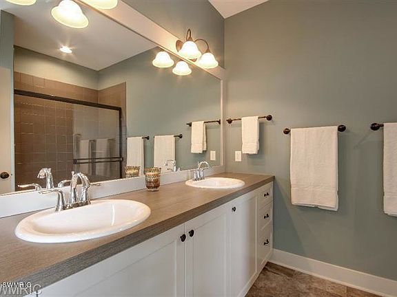 4th image of 4202 Cottage Trl