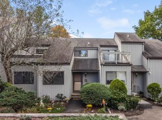 100 Hemlock Rd UNIT 1-3, Branford, CT 06405