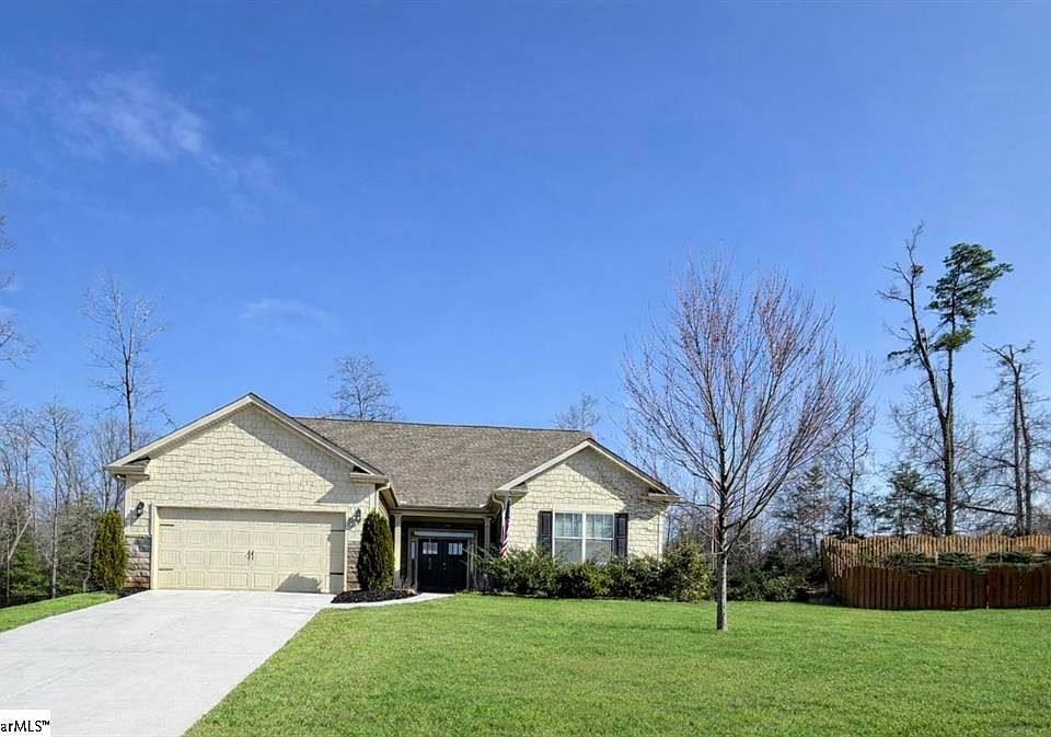 1st image of 672 Diamond Ridge Way