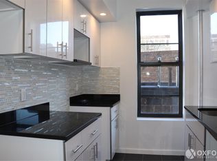 4118 29th St APT 3A, Long Island City, NY 11101