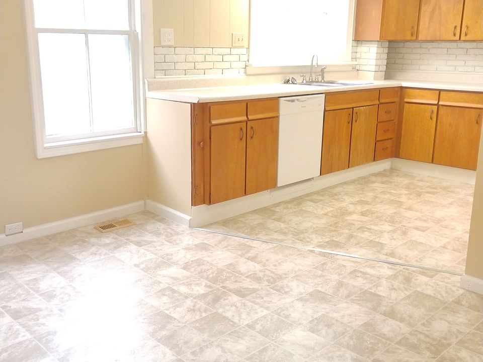1st image of 12 Reynolds Ave #1