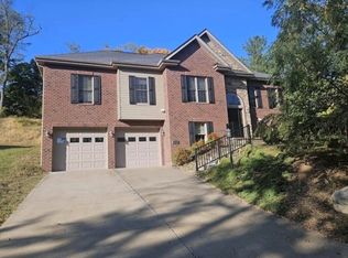 3912 Ash Dr, Allison Park, PA 15101