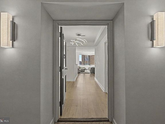 3rd image of 202-210 W Rittenhouse Sq Suite 1808