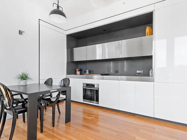 15 William Street image 3 of 6