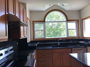 4 Royal Forest Way, Fenton, MO 63026