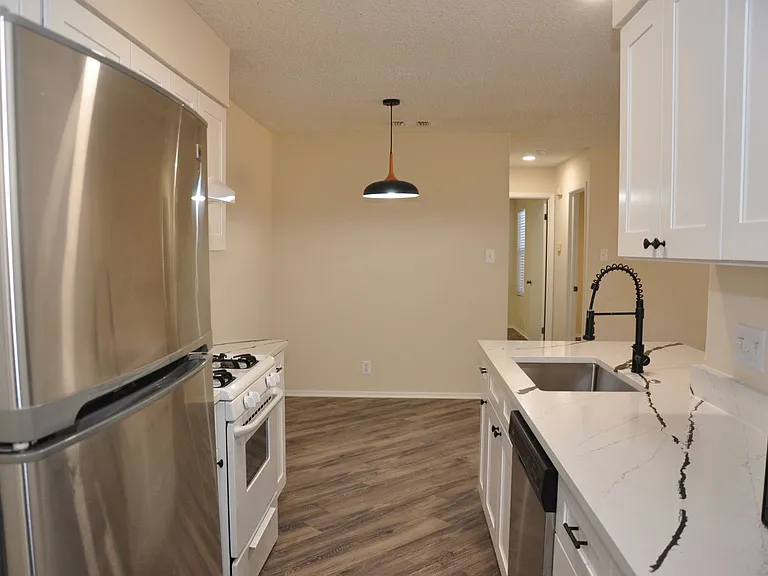 804 Osage Dr #A — Photo 8