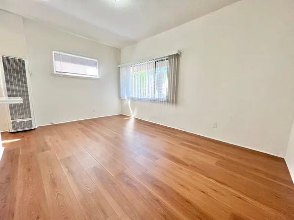 Cozy Vintage Studio Apartment | First Floor Unit in Quiet, Smoke-Free Community, 318 Temple Ave #2, Long Beach, CA 90814