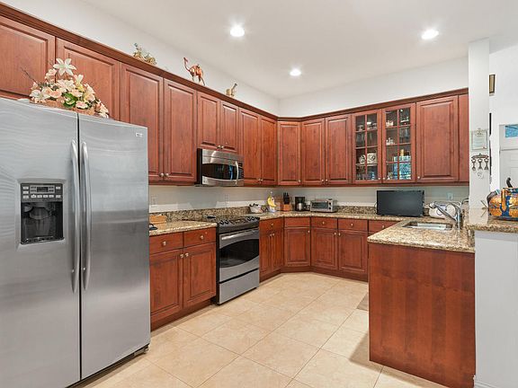 2nd image of 10825 Deer Park Ln